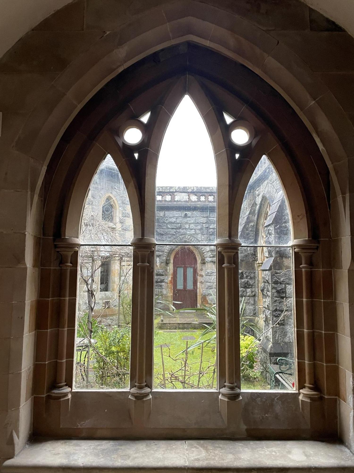 The Classrooms, Loch Ness Abbey - 142M2 Lifestyle & Heritage Apartment - Pool & Spa - The Highland Club - Resort On Lake Shores Fort Augustus Exterior foto