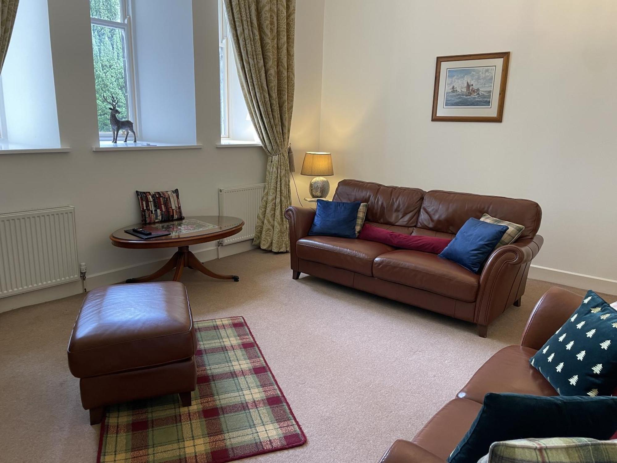 The Classrooms, Loch Ness Abbey - 142M2 Lifestyle & Heritage Apartment - Pool & Spa - The Highland Club - Resort On Lake Shores Fort Augustus Exterior foto
